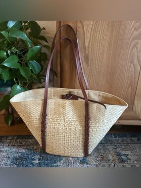 Sezane basket tote natural raffia with brown leather